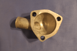 (25) MGB 12H797 THERMOSTAT HOUSING 1962-1967