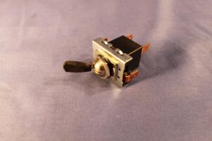 (9) MGB BCA4294 HEADLAMP SWITCH TOGGLE TYPE