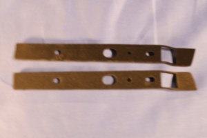 MGB GT 1/4 LIGHT TO DOOR SEAL AHH7529