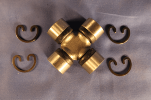 (17) MGB & MIDGET PROPSHAFT UNIVERSAL JOINT UJ GUJ101