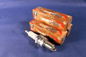 N9YCCX4  MGB SET OF 4 CHAMPION SPARK PLUGS N9YC