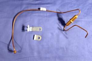 (12) MGB VACUUM PIPE METAL 12H733