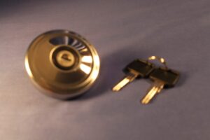 (23) MGB S/S LOCKING FUEL PETROL CAP GSS154