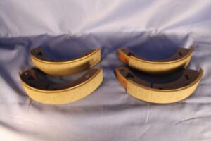 (9) MGB Rear Brake shoe set GBS740