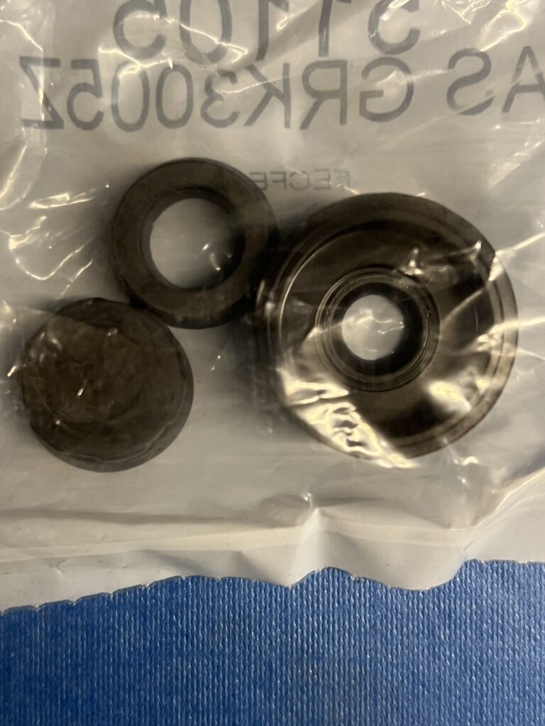 (8) MIDGET CLUTCH MASTER CYLINDER SEAL KIT GRK3005Z