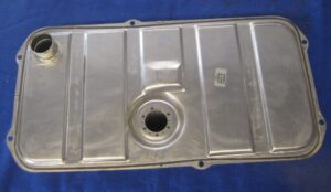 (1) NRP9Z MIDGET PETROL FUEL TANK UP TO 1972 EARLY SCREW TYPE