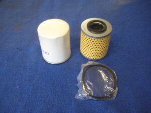(17) MIDGET 1275 OIL FILTER  PAPER OR METAL FILTER
