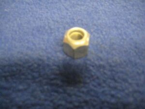 (34) MIDGET HUB CAP TYPE WHEEL NUT 88G322