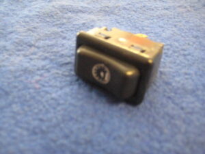 (8) MIDGET PANEL LIGHT SWITCH BHA5112