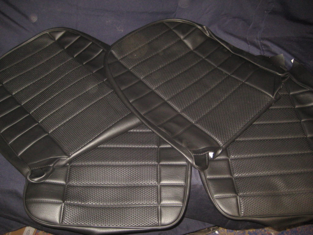 MGB ROADSTER 1973-76 PAIR 3/4 PERFORATED VINYL FRONT SEAT COVERS OE SPEC SC115
