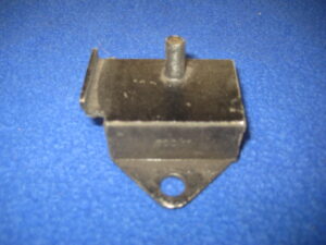 (15) MGC GEARBOX MOUNTING AHC800 MOUNT
