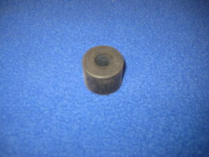 (19) MGC TIE BAR BUSH AHC406