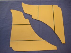 WA131A MGB GT REAR WHEEL ARCH PANELS 1968-70 2 LINES OF PIPING BLACK WITH 2 LINES BLACK PIPING