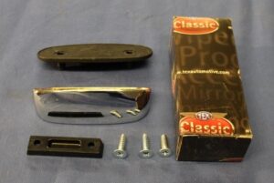 (14) MIDGET TEX CHROME MIRROR PLINTH & BASE CZH3521