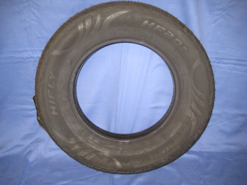 MGB 165 x 80 x 14 TYRE TR RATED