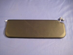 (19) MGB GT GREY & BLACK SUNVISORS 44E5284/5 RHD 1976 ON