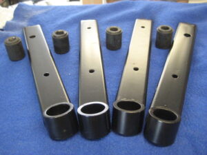 WAKV8 MGB WISHBONE ARM SET & V8 WISHBONE BUSHES