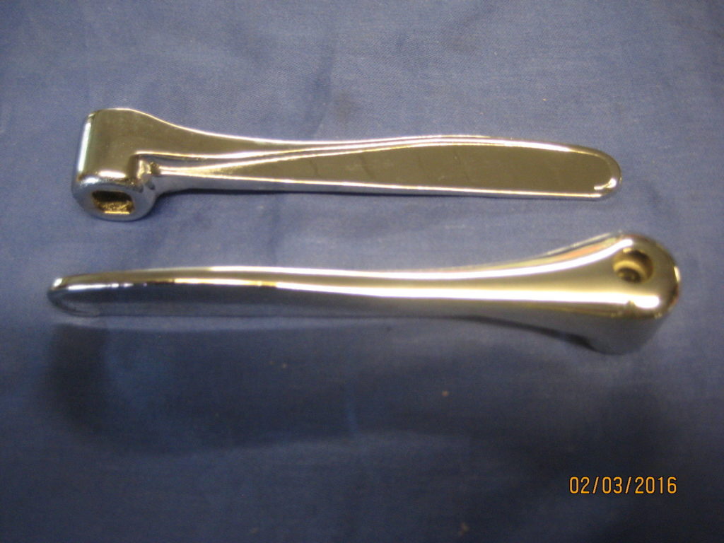 PAIR MGB SEAT RECLINER HANDLES & SCREWS 1969 ON 24B4057K