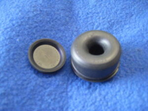 (21) MGB CLUTCH SLAVE CYLINDER SEAL KIT GRK4016