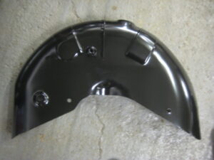 (15) MGB INNER INNER WHEEL ARCH ROADSTER HZA4118/9