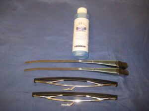 MGB GT SET OF STAINLESS STEEL S/S WIPER ARMS & BLADES 7.2MM W76364SET