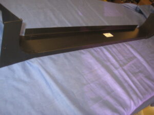 (19) MGB DOOR BOTTOM RADIUS ENDS MB46