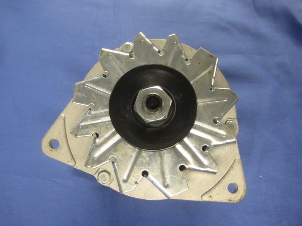 BHA5195A MGB GT V8 ALTERNATOR - Image 2
