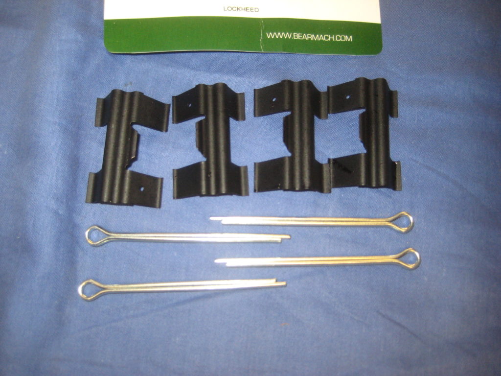 SET OF 4 MGB GT V8 BRAKE PAD PINS AND CLIPS KIT BPKITV8