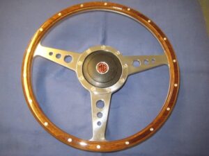 14WSWF MGB & MIDGET 14 INCH FLAT WOODEN STEERING WHEEL & BOS GT ROADSTER