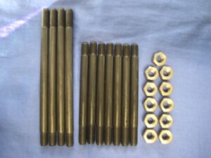 51K281KIT MGB SET OF 11 ENGINE CYLINDER HEAD TO BLOCK STUDS AND NUTS KIT