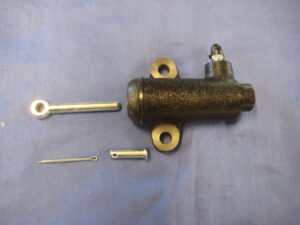 MIDGET 1275 CLUTCH SLAVE CYLINDER, PUSH ROD, CLEVIS PIN,SPLIT PIN KIT GSY113KIT