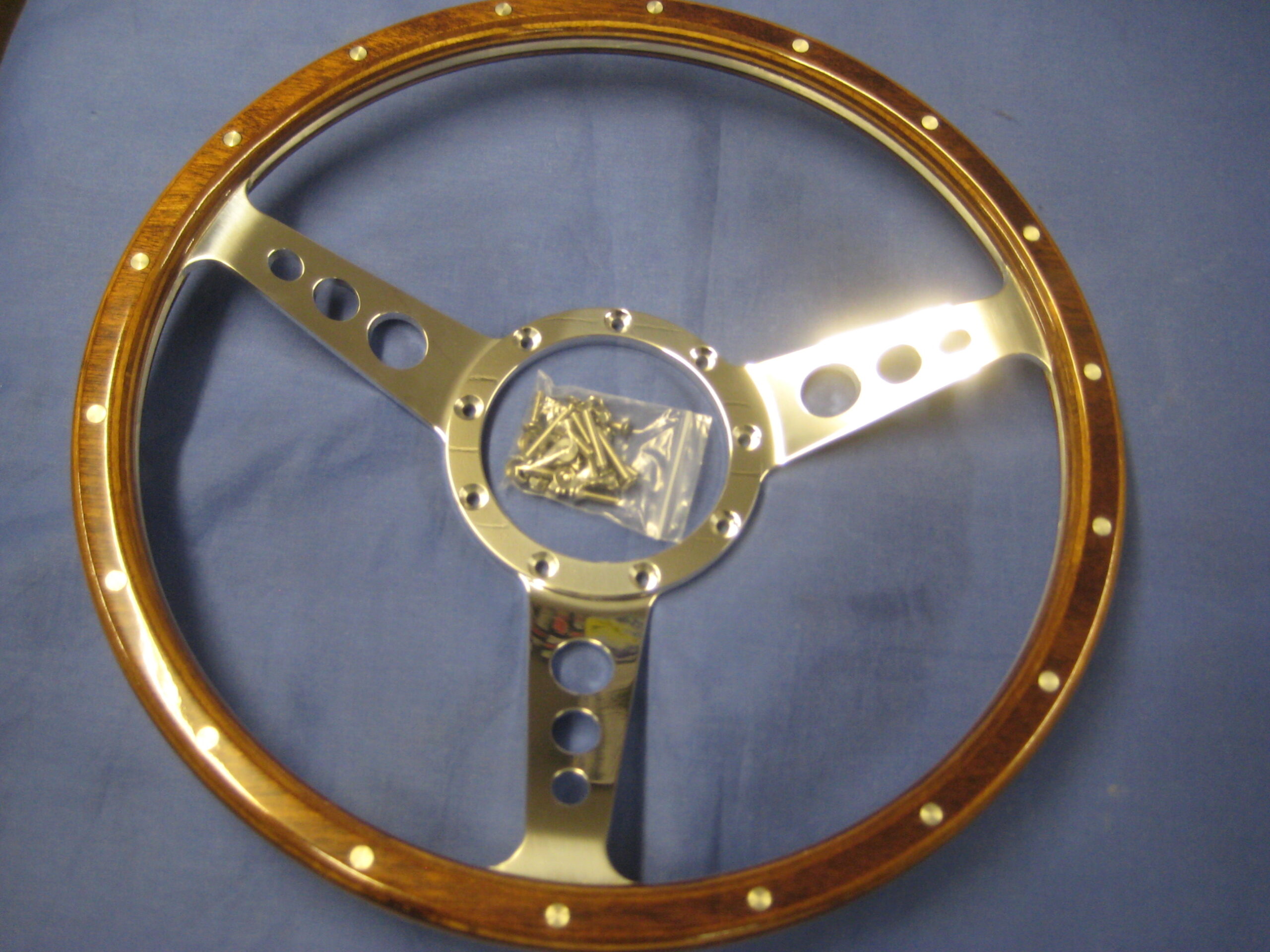 14WSWD MGB & MIDGET 14 INCH DISHED WOODEN STEERING WHEEL & BOS - Image 2