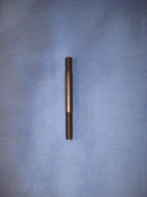 51K881 MGB SHORT ROCKER PEDESTAL STUD