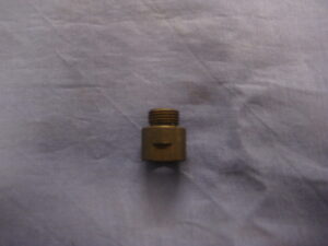 11K2846 ADAPTOR IN HEAD FOR TEMPREATURE GAUGE SENDER MALE FEMALE