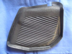 AHH6443 MGB GEARBOX SIDE COVER RUBBER MAT 1962-67 3 SYNCRO