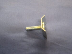 BHH1575 MGB REAR RUBBER BUMPER END STUD BRACKET