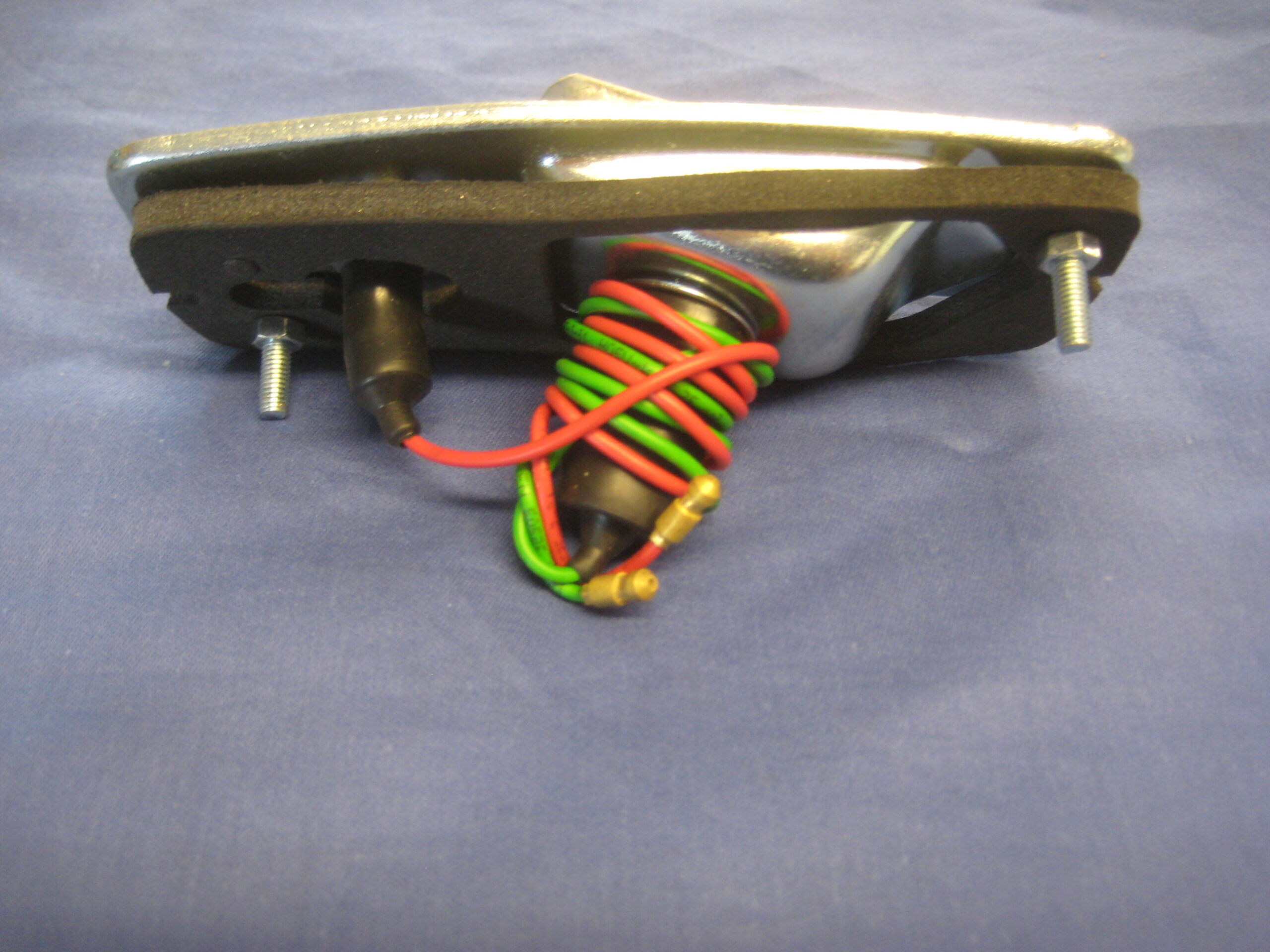 BHA4966A MGB FRONT SIDE LAMP WIRED BACK PLATE & GASKET - Image 2