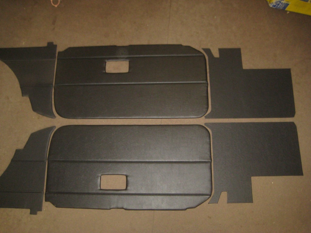 TK121A MGB ROADSTER 6 PIECE INTERIOR TRIM KIT CLIP TYPE 1968 ON