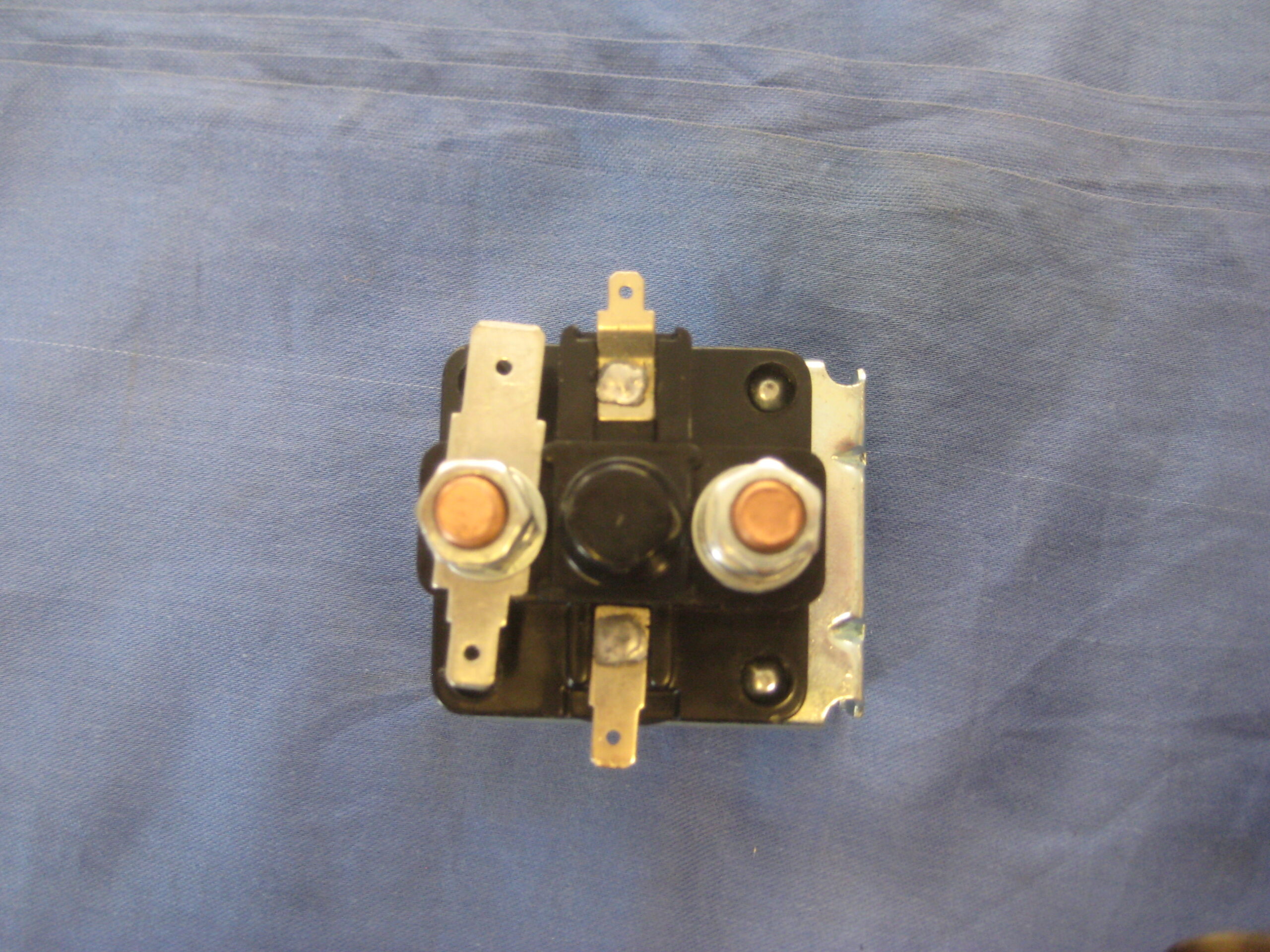 13H5952 BMK1727 MIDGET STARTER SOLENOID 1275 & 1500 - Image 2