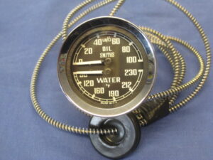 (1) MGB & MIDGET BHA4737 DUAL OIL WATER GAUGE SMITHS FARENHEIT oF NEW