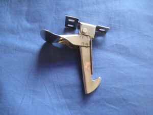 (26A) MGB STAINLESS STEEL BONNET SAFETY CATCH HZA332SS