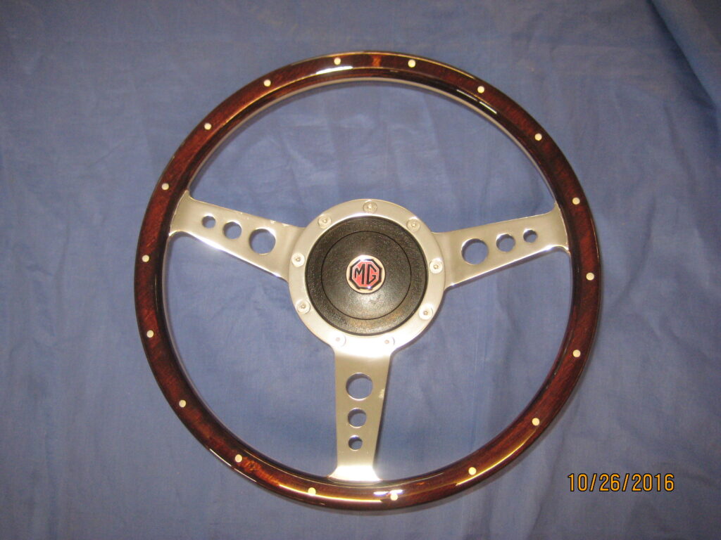 14WSWD MGB & MIDGET 14 INCH DISHED WOODEN STEERING WHEEL & BOS