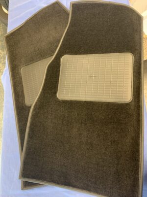 HMP613061  MGB FOOTWELL CARPETS PAIR 3 SYNCHRO BLACK 1962-67 MKI