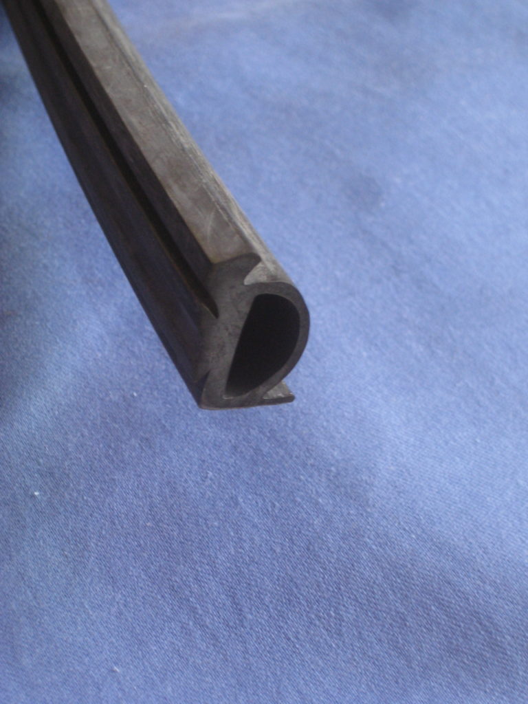 (2) MIDGET SCREEN TO 1/4 LIGHT SEAL AHA7092 QUARTER LIGHT SEAL - Image 3