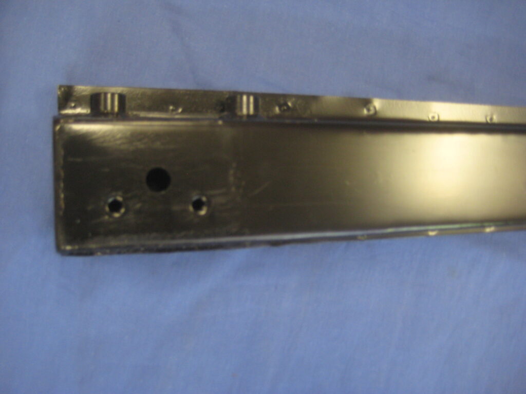 MIDGET 1275 GENUINE HERITAGE FRONT CHASSIS LEG AHA5628/30 - Image 2