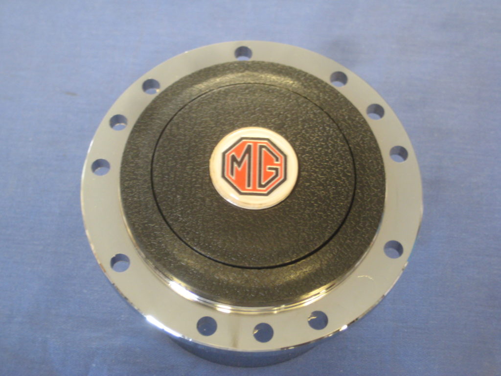 MB0C MGB & MIDGET CHROME STEERING WHEEL BOS 6 OR 9 HOLES CHROME