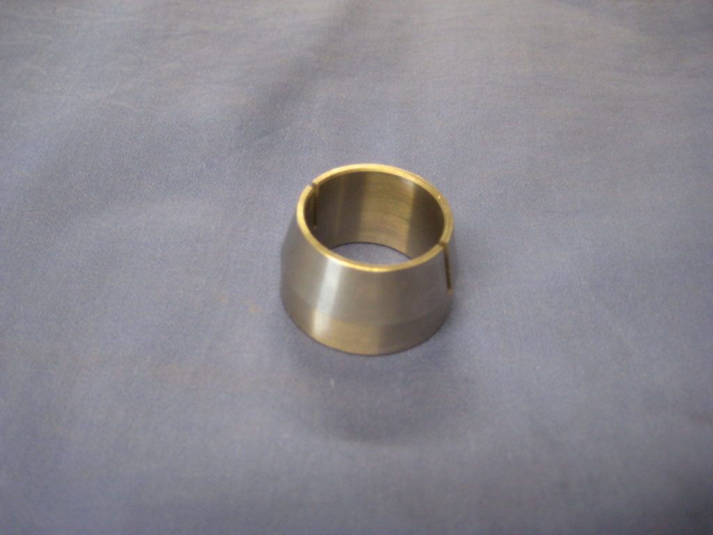 AAA982 MGB REAR HUB TAPER COLLAR