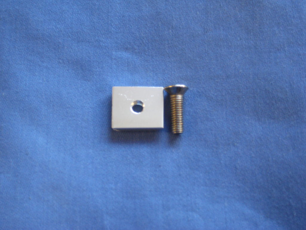 AHH6273K MGB DOOR BUFFER MOUNTING PLATE AND SCREW KIT MK1