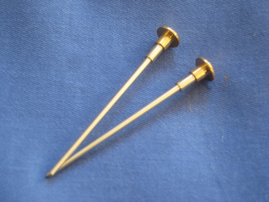 CUD1014 MIDGET PAIR OF AAQ BIASED NEEDLES RICH