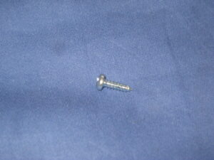 GHF421 SCREW SELF TAPPING AB606041